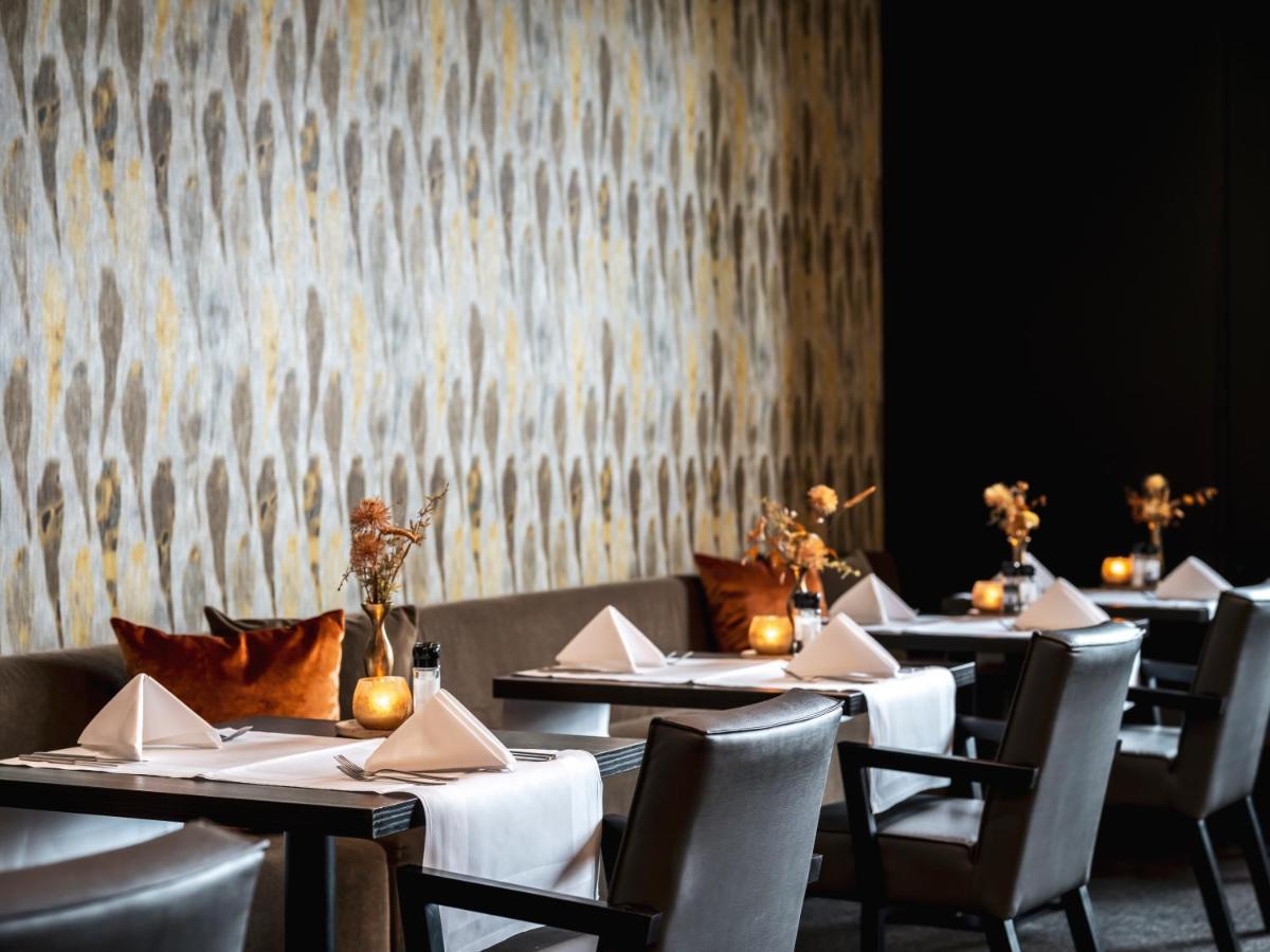 Van Der Valk Hotel Hoorn Bagian luar foto